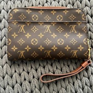 Louis Vuitton Pochette Orsay Monogram Canvas Clutch